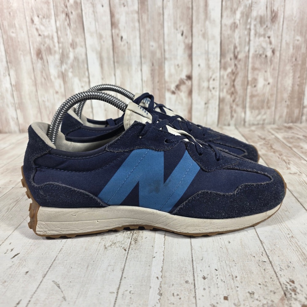 New Balance 327 Navy Blue Light Blue Suede Sneakers GS327HL1 Womens 7.5 Mens 6